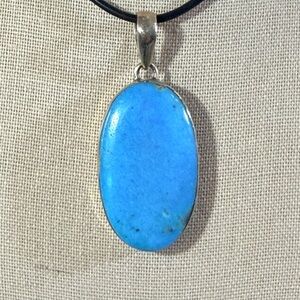 925, Sterling Vintage Turquoise Oval Pendant (pendant only)